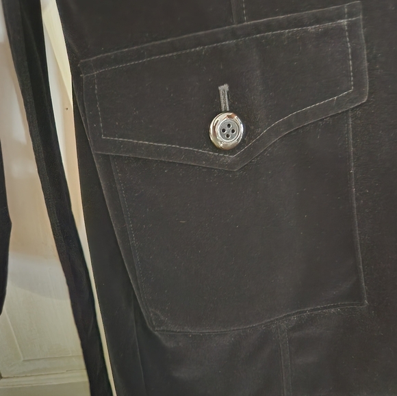 HOLIDAY MUST HAVE! Velvet Jacket-size Medium - Picture 6 of 14